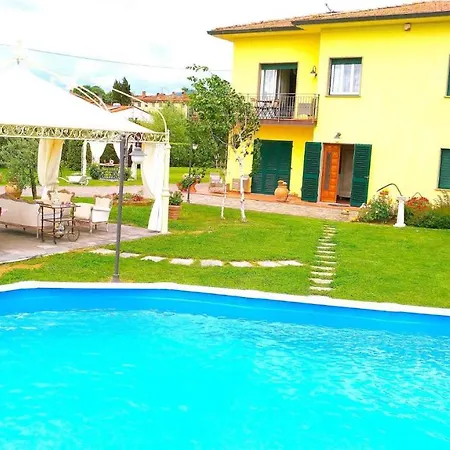 In Montecarlo Lucca 23964 Apartment *